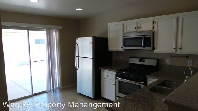 Building Photo - 617 Black Sand Ct