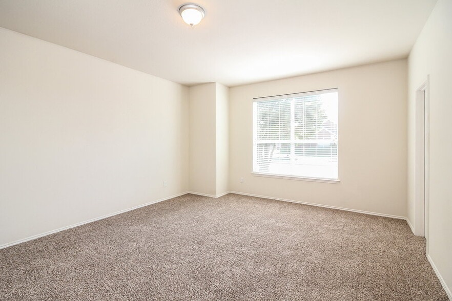 Building Photo - 2280 Timber Creek Dr