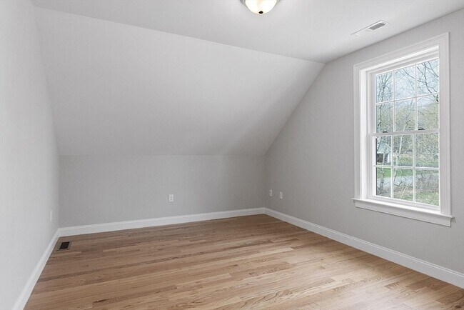 Building Photo - 149 Lowell Rd