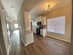 Building Photo - Apartment For Rent