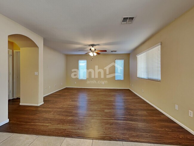 Building Photo - 2871 S 160th Ln