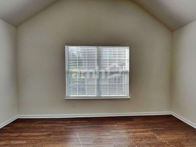 Building Photo - 141 Claybrook Ln