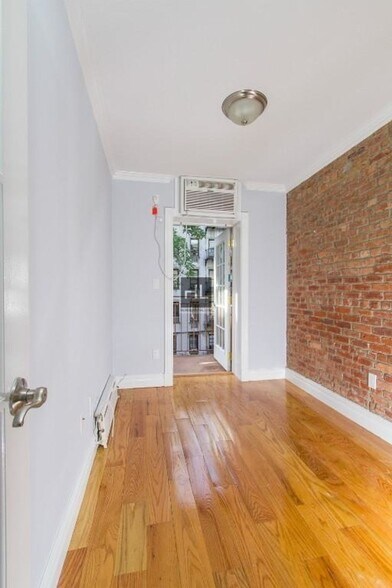 Building Photo - East 9th Street
