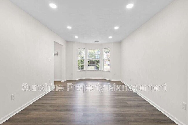 Building Photo - 911 Bellgate Ct