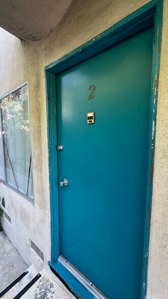 Building Photo - 3562 Mentone Ave