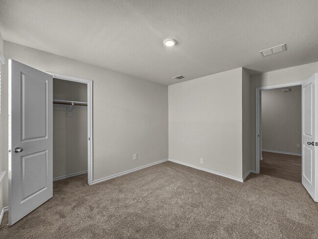 Building Photo - 13008 Dawson Dr