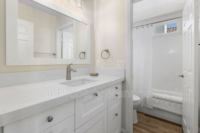 Building Photo - 40149 Balboa Dr