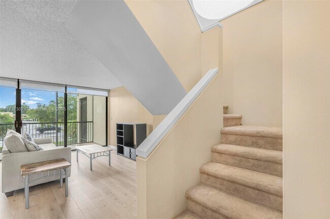 Building Photo - 2911 SW 87th Terrace