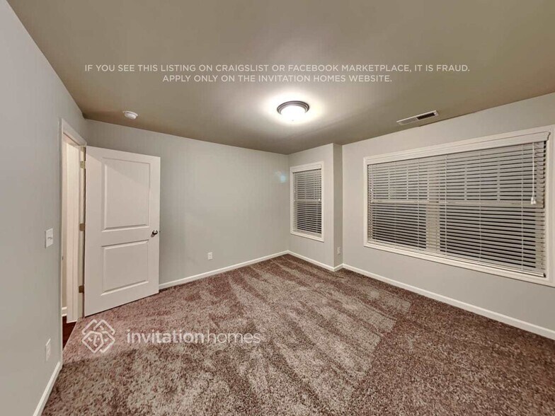 Building Photo - 57 Pine Point Ct
