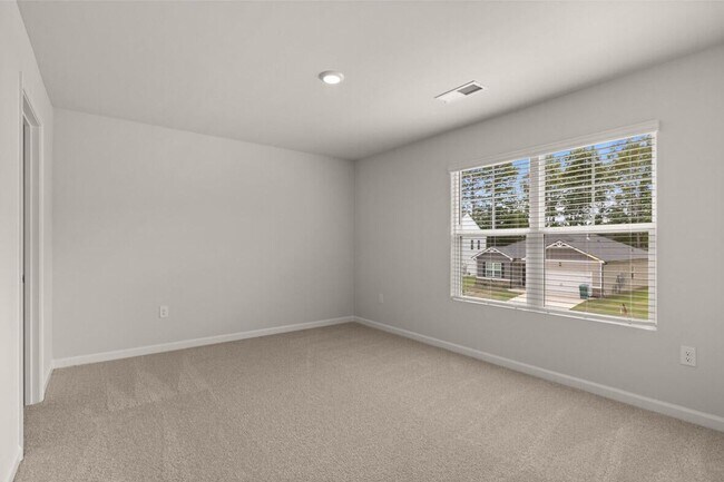 Building Photo - 4639 Southwind Rd