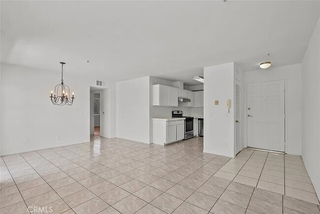 Building Photo - 9014 Burnet Ave