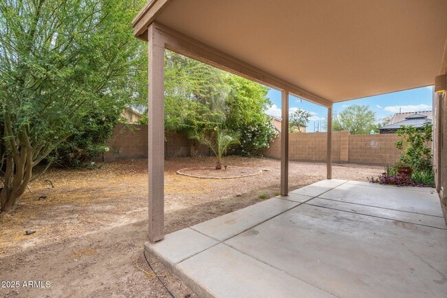 Building Photo - 11546 W Schleifer Dr