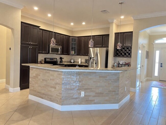 Building Photo - 1835 Zircon Pl