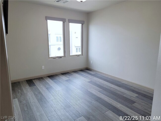 Building Photo - 8037 Misty Canyon Ave