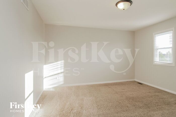 Building Photo - 1815 Cumberland Dr