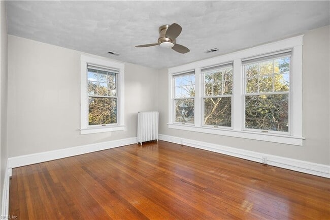 Building Photo - 4600 Colonial Ave