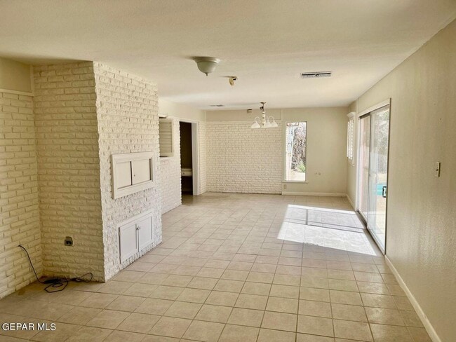 Building Photo - 441 Pocano Ln