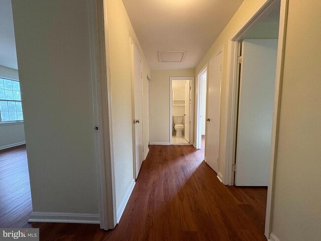 Building Photo - 4513 Squiredale Square