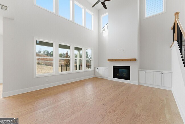 Building Photo - 2005 Vesper Pointe