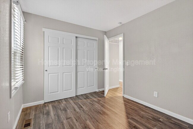 Building Photo - 414 Wild Winds Dr