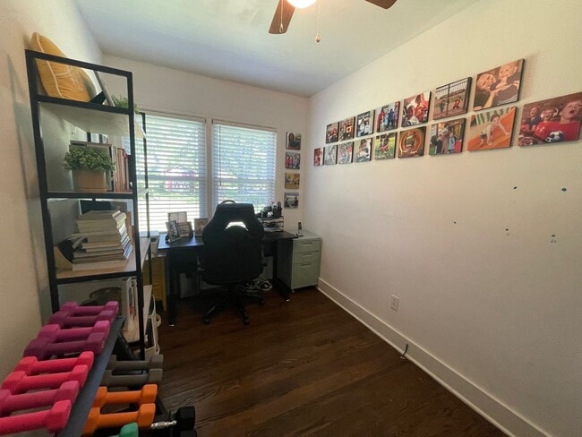 Building Photo - Updated 3 Bedroom Home