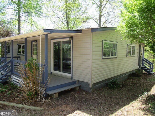 Building Photo - 229 Fox Mountain Rd
