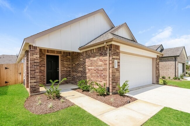 Primary Photo - 3005 Tallgrass Ct