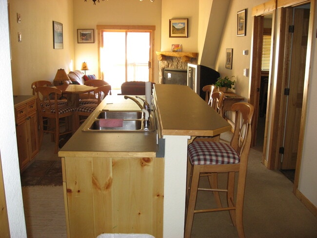 Building Photo - Long Term Rental- Tenderfoot Lodge 2665
