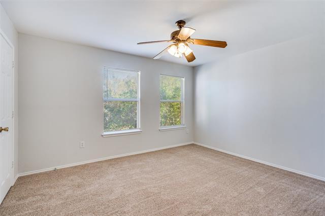 Building Photo - 2933 High Pointe Blvd