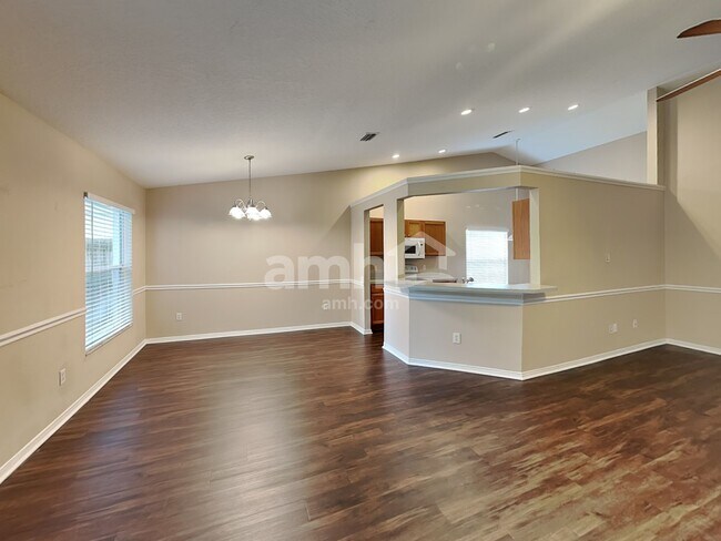 Building Photo - 10524 Walker Vista Dr