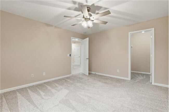 Building Photo - 13 Concordia Dr