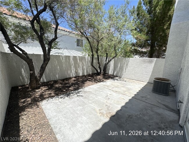 Building Photo - 461 Temple Canyon Pl