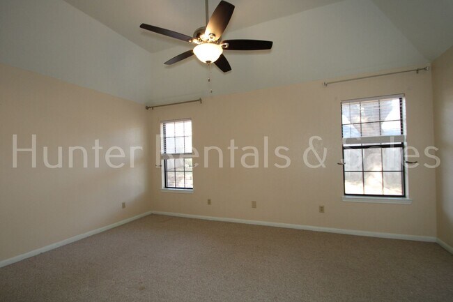 Building Photo - Sweet Like Honey!