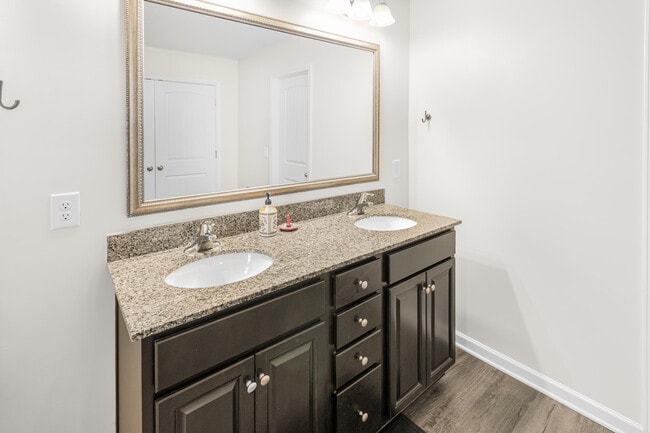 Building Photo - 4105 Thimbleberry Dr