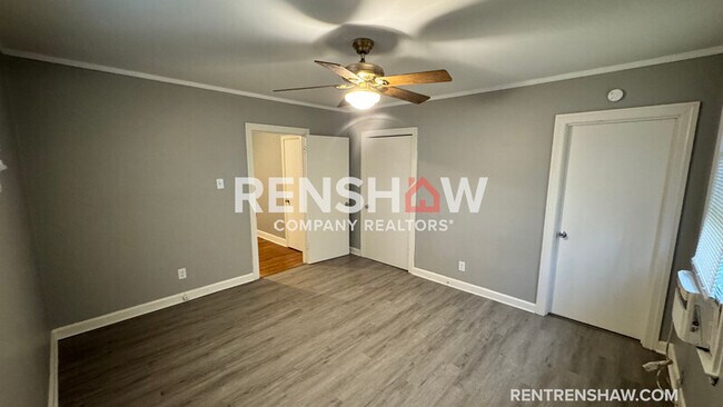 Building Photo - 1059 Maria St