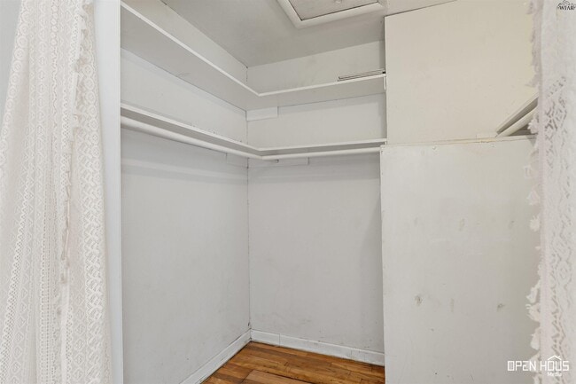 Building Photo - 4208 Idlewood Dr