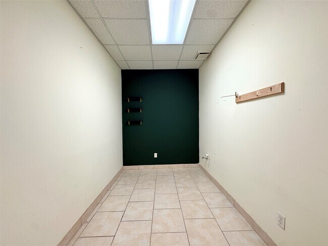 Building Photo - 2036 Avenue F
