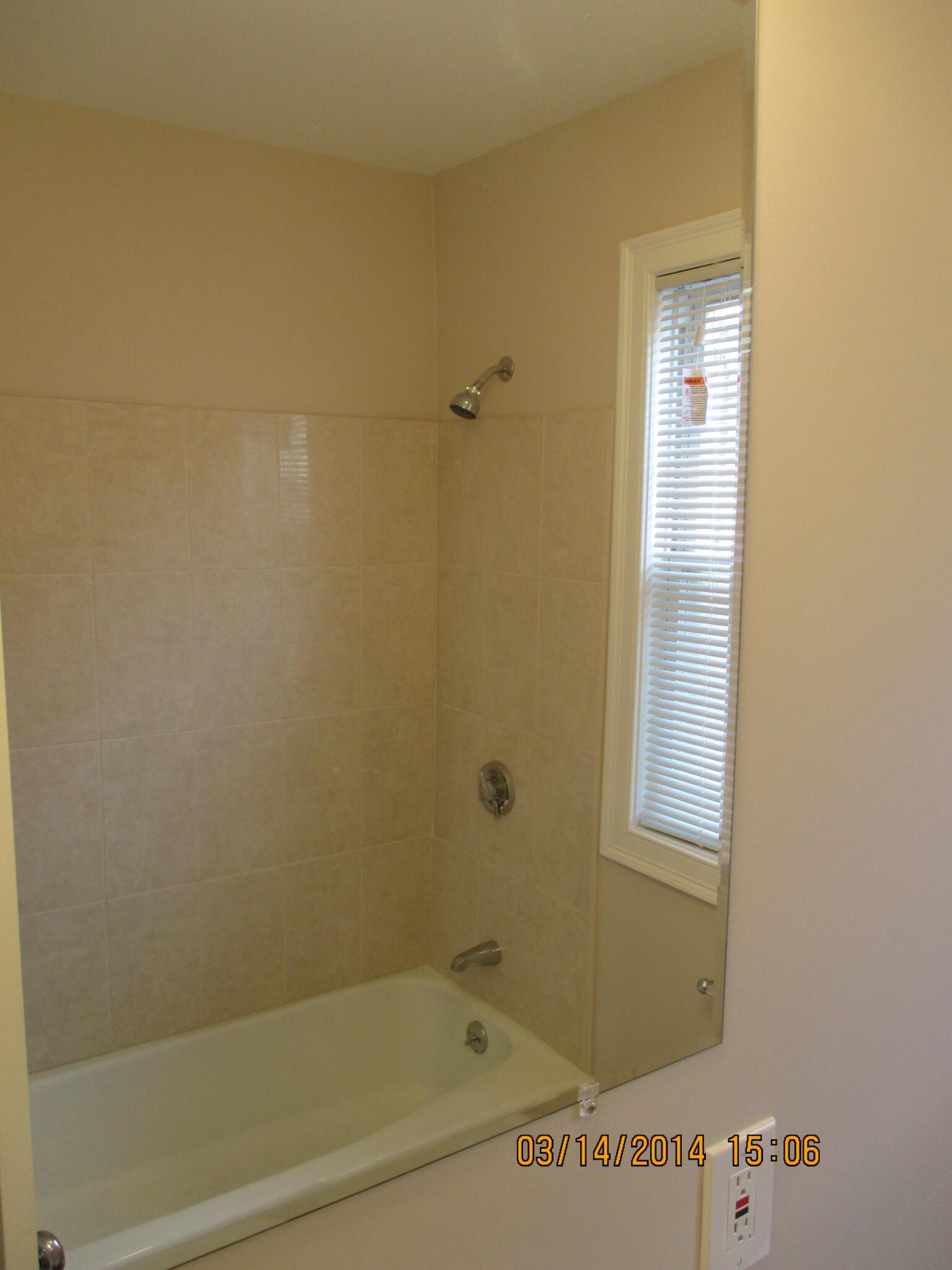 Building Photo - 15 Sargent Ave