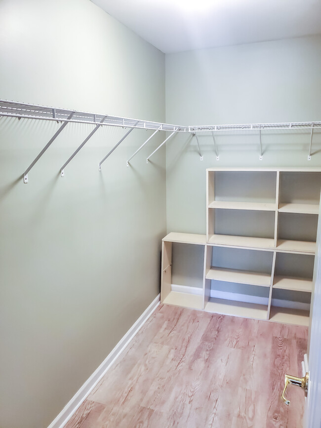 Master Bedroom - Walk in Closet - 403 Arbor Oaks Dr