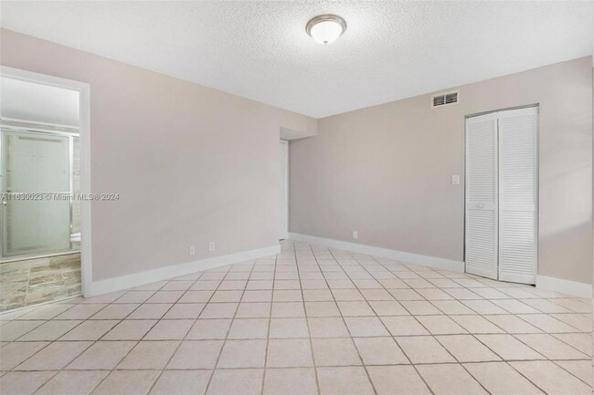 Building Photo - 11232 SW 12th St