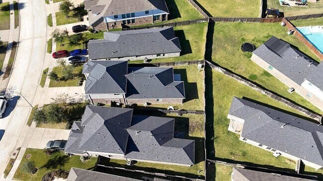 Building Photo - 31218 Pinebrook Falls Ln