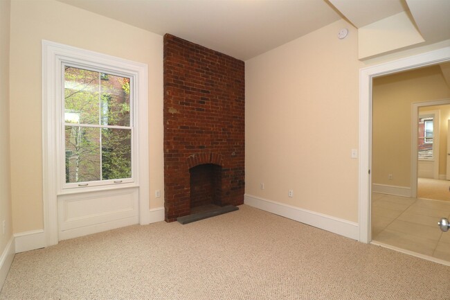 Building Photo - 58 8th St
