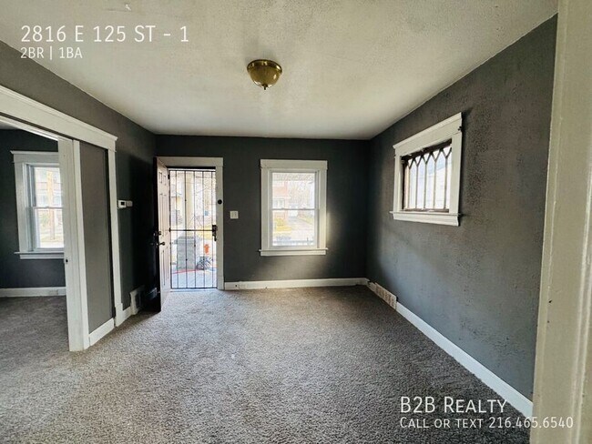 Building Photo - 2816 E 125th St