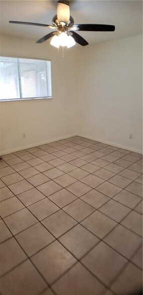 Building Photo - 4938 Trinity Dr