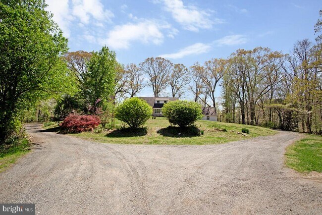 Building Photo - 9685 Howes Rd