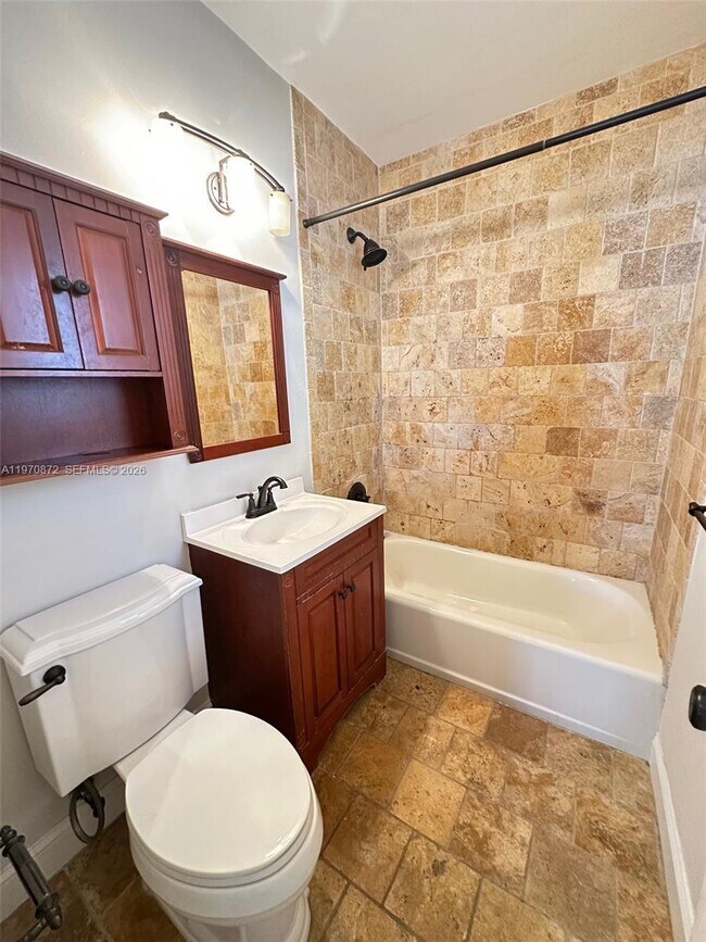 Building Photo - 35 Antilla Ave