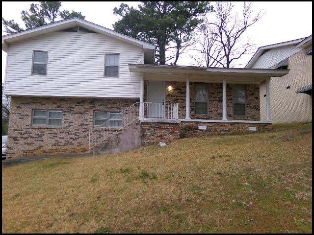 Building Photo - 8900 Byron Dr