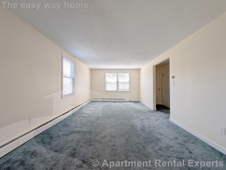 Building Photo - 7 Patrick St