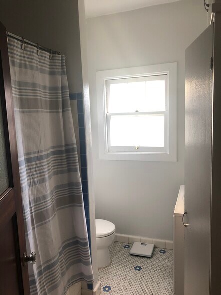 Building Photo - 1722 Walnut St