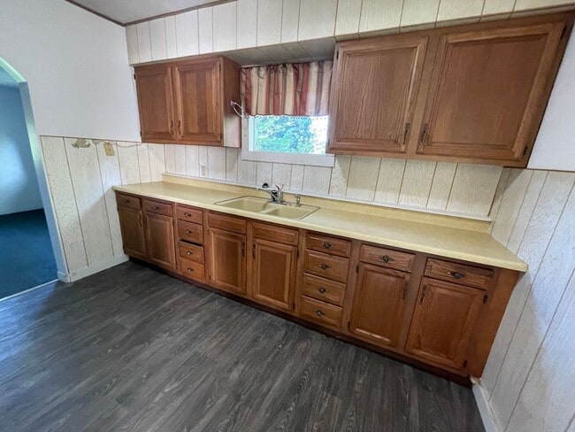 Building Photo - Arlington Home